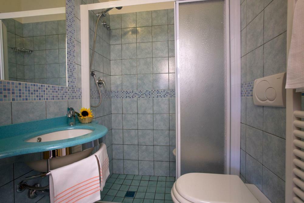 Hotel Andrea'S Rimini Bagian luar foto